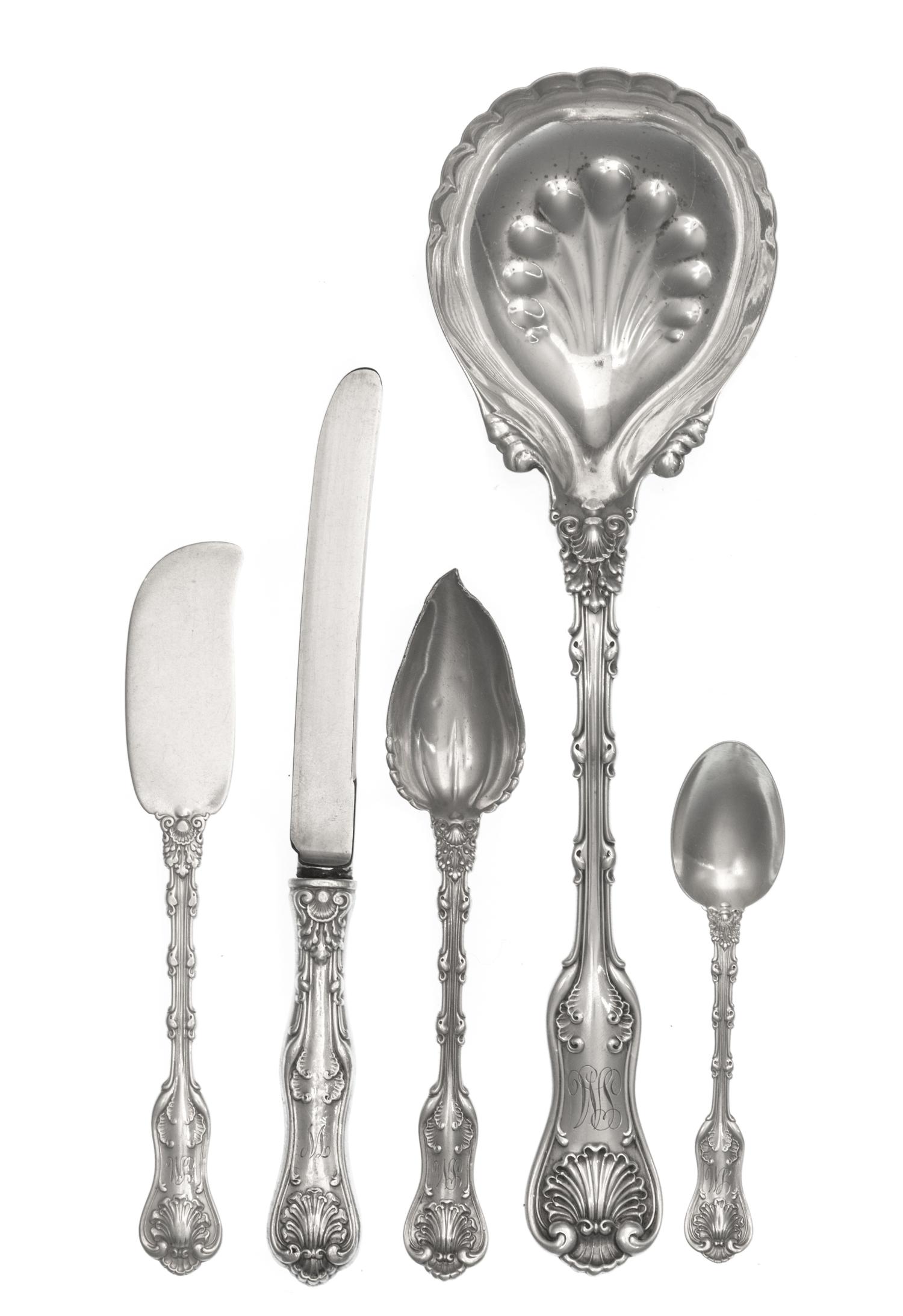 A Group of American Silver Flatware, Whiting Mfg. Co., New York, NY, Imperial Queen pattern, comprising: 6 fruit knives 10 butter sprea