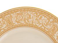 A Franciscan Porcelain Dinner Service