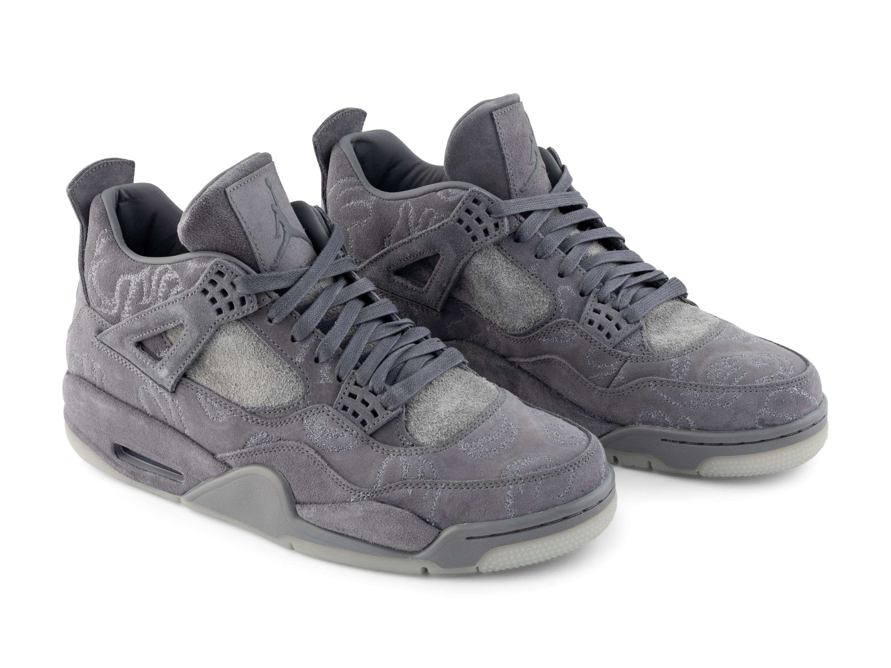 KAWS x Air Jordan 4 Retro