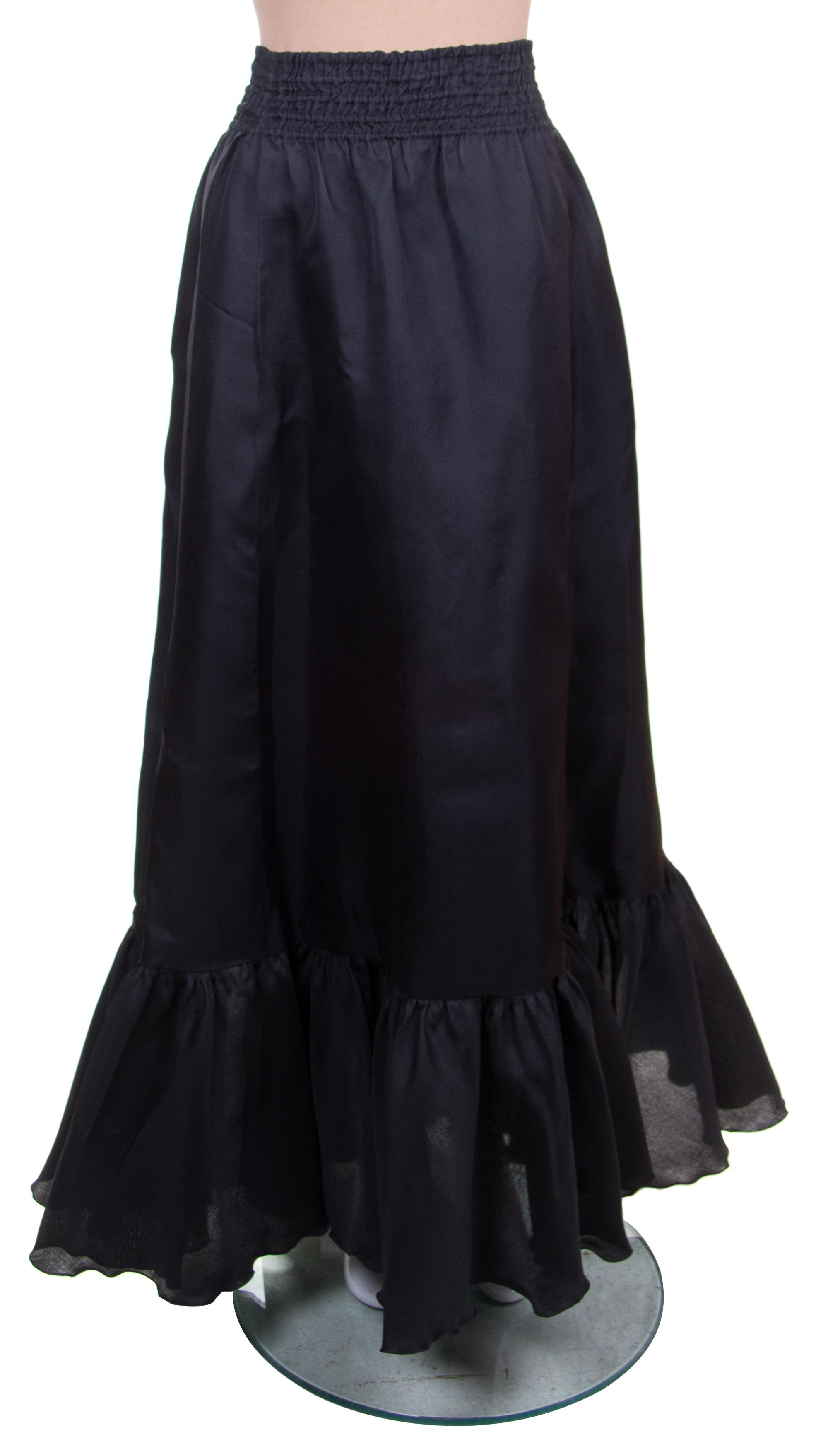A Valentino Black Silk Full Skirt, Size 10.