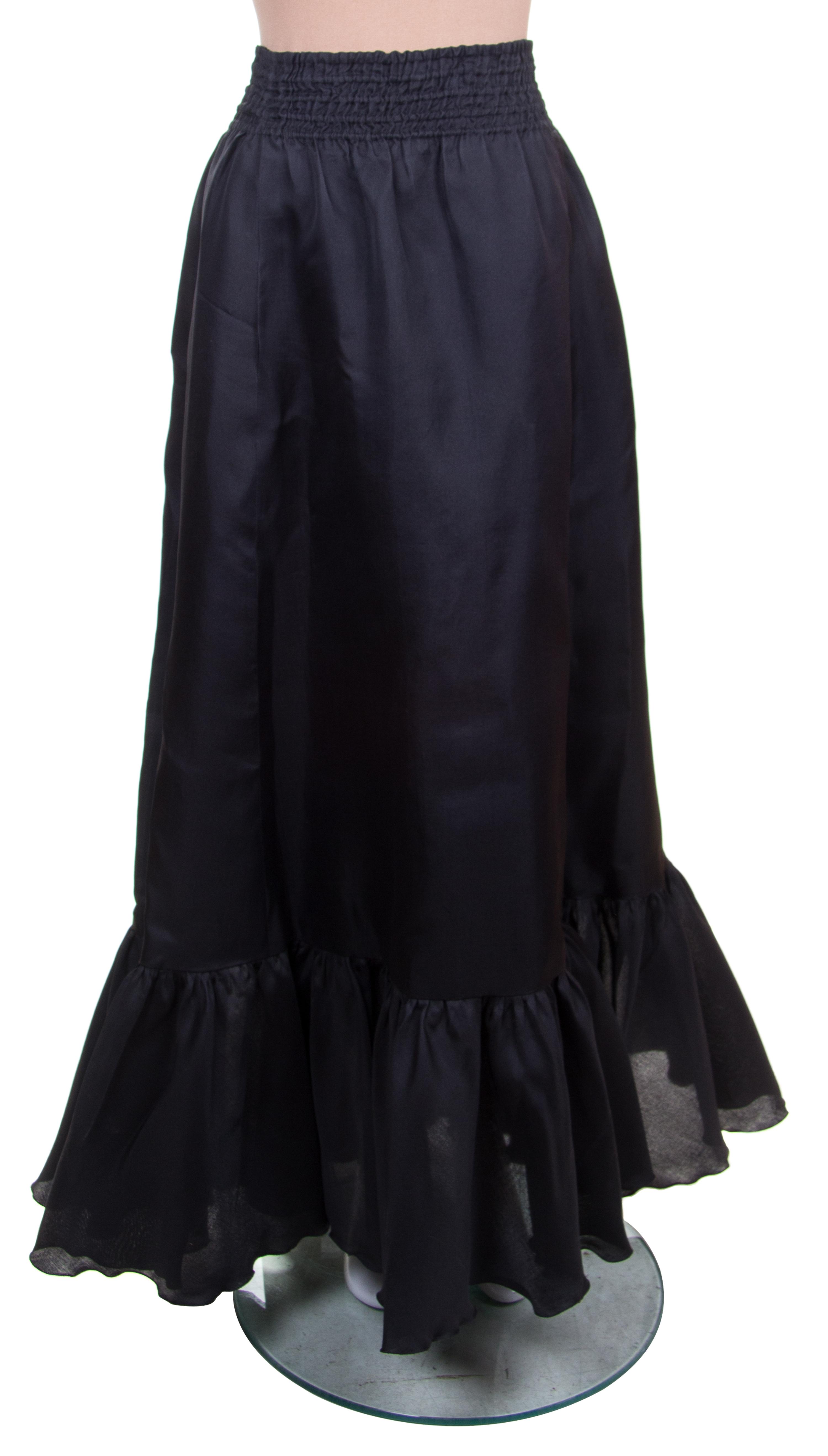 A Valentino Black Silk Full Skirt, Size 10.