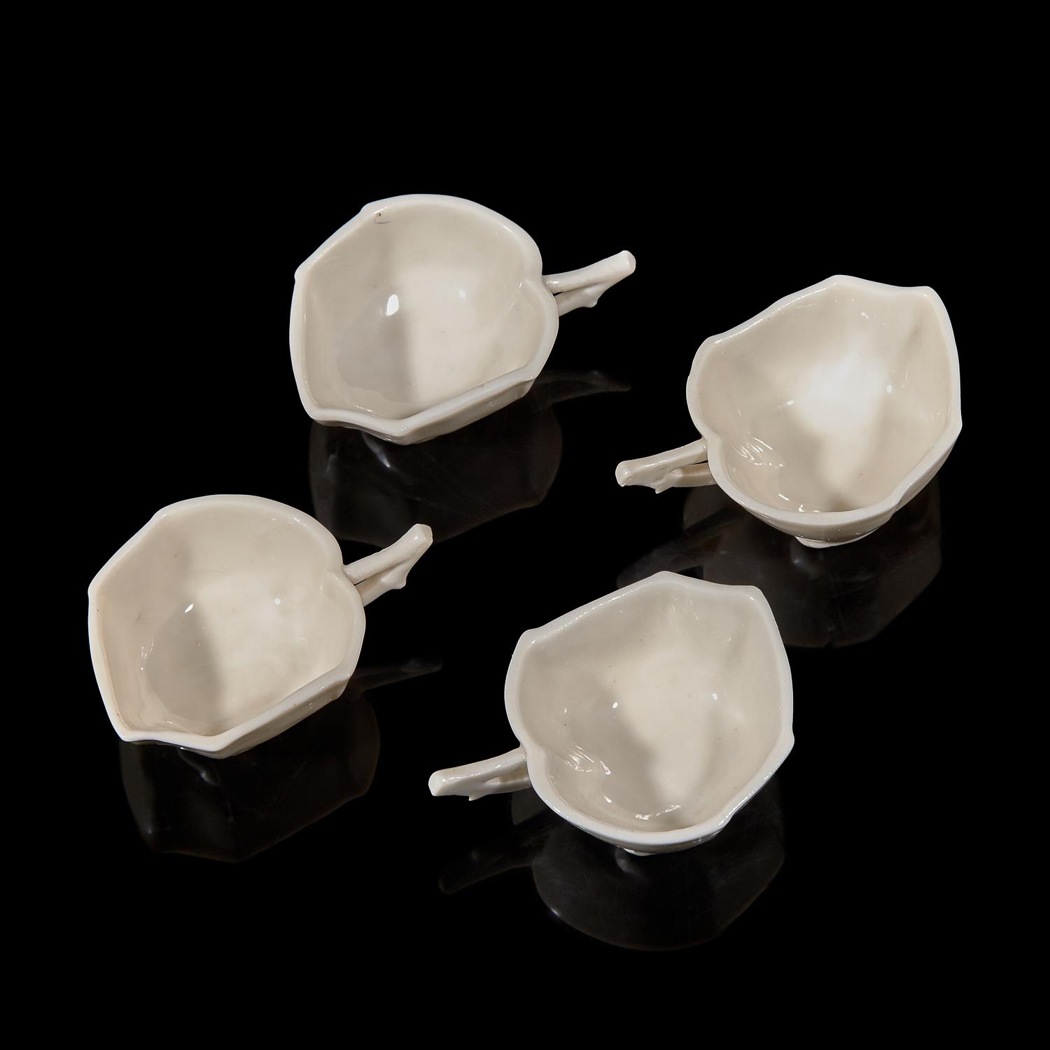 Four Chinese Dehua Blanc de Chine Porcelain Cups, 17th/18th Century 清中期 德化白瓷盃四件