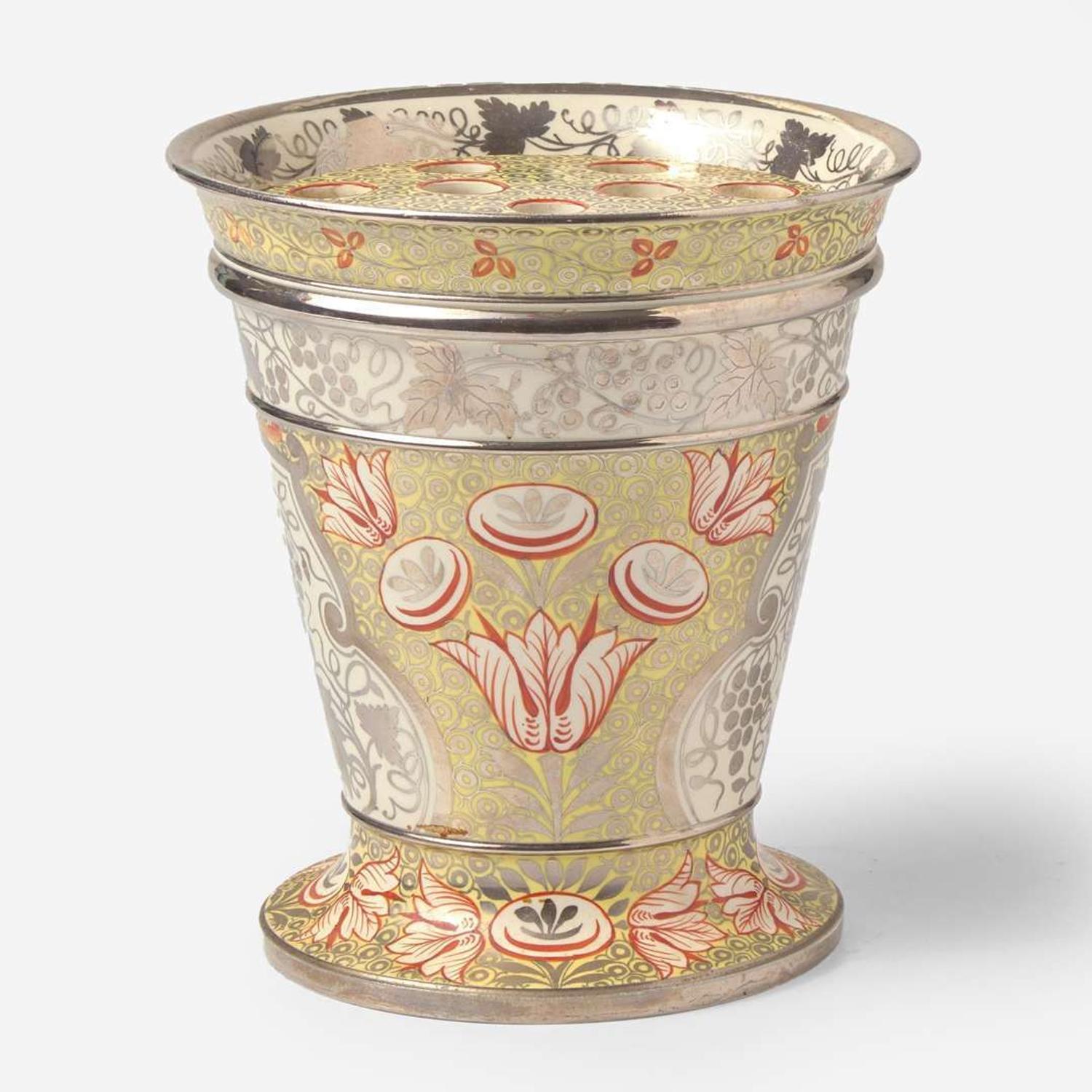 A Wedgwood Queensware Vase with Millicent Taplin (1902-1980) Designed Decoration UK, 1920s or 1930s