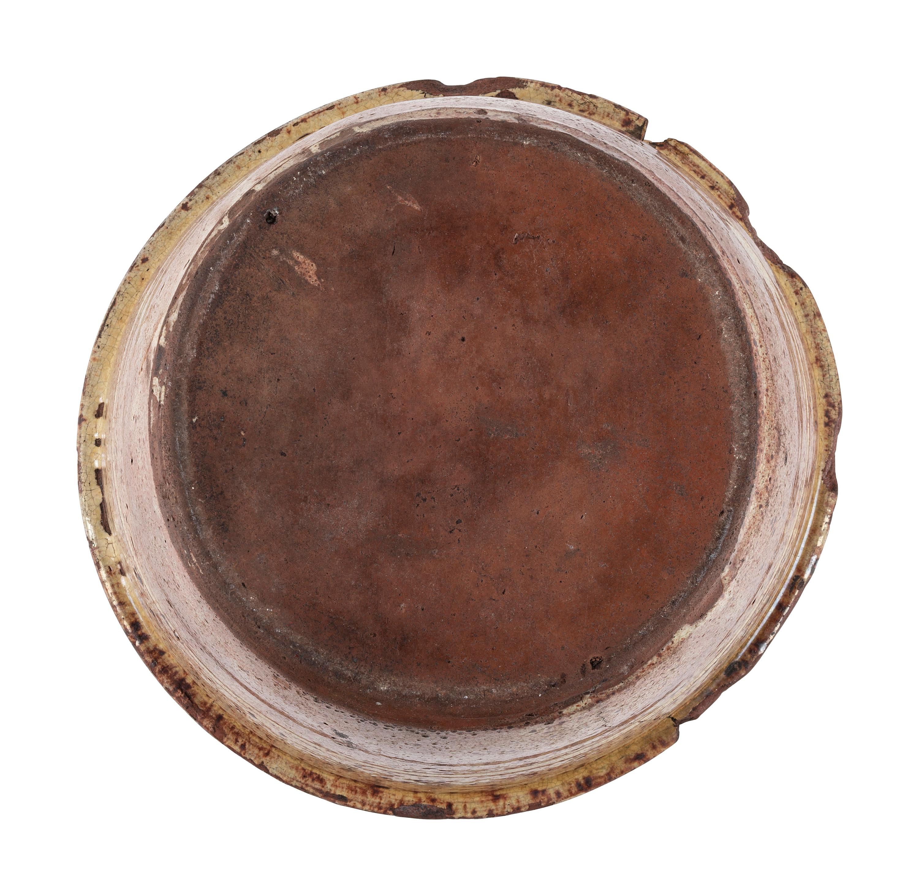 A Redware Bowl with Manganese Glaze