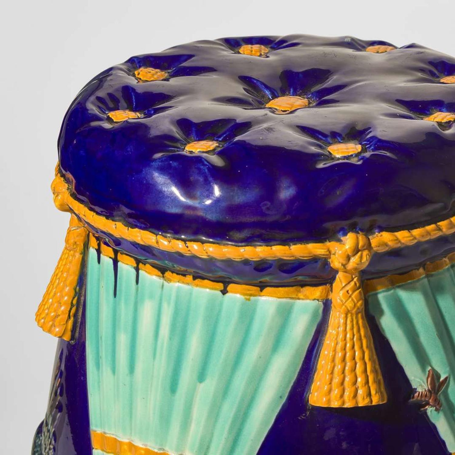 A Wedgwood Majolica Fan Pattern Garden Seat UK, 1880s