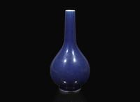 A Chinese cobalt blue-glazed bottle vase, Qing dynasty, 18th century 藍釉膽瓶 清 十八世紀