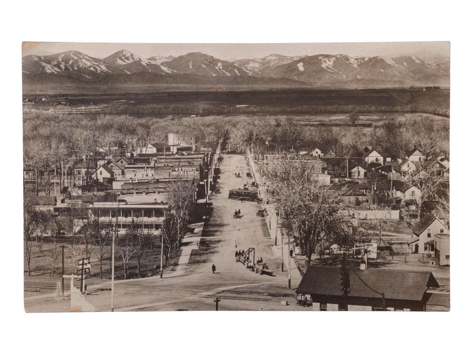 [WESTERN AMERICANA]. A group of 153 RPPCs and photographs of the American West.