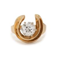 YELLOW GOLD AND DIAMOND RING
