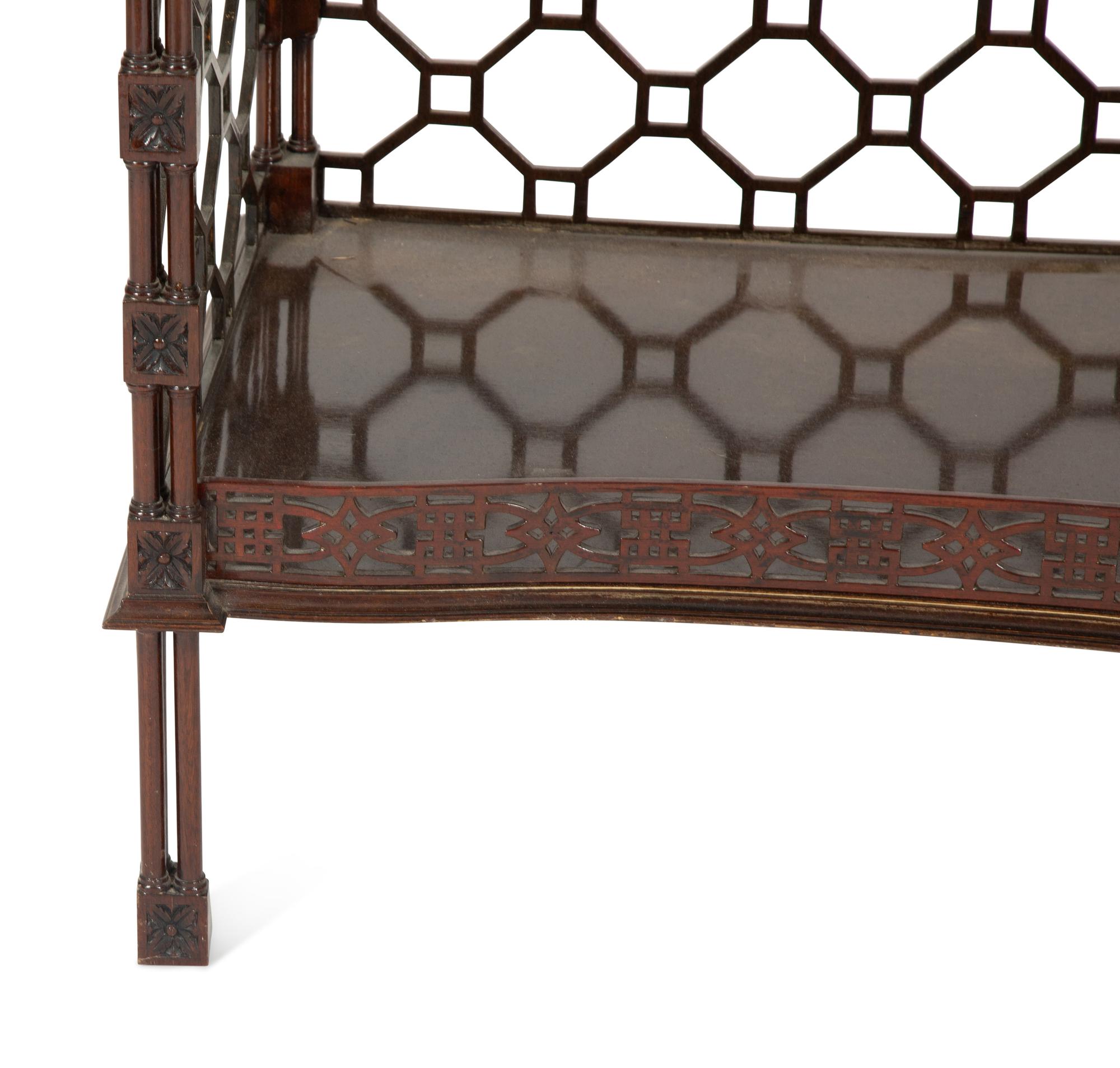 A Regency Mahogany Drop Leaf Table