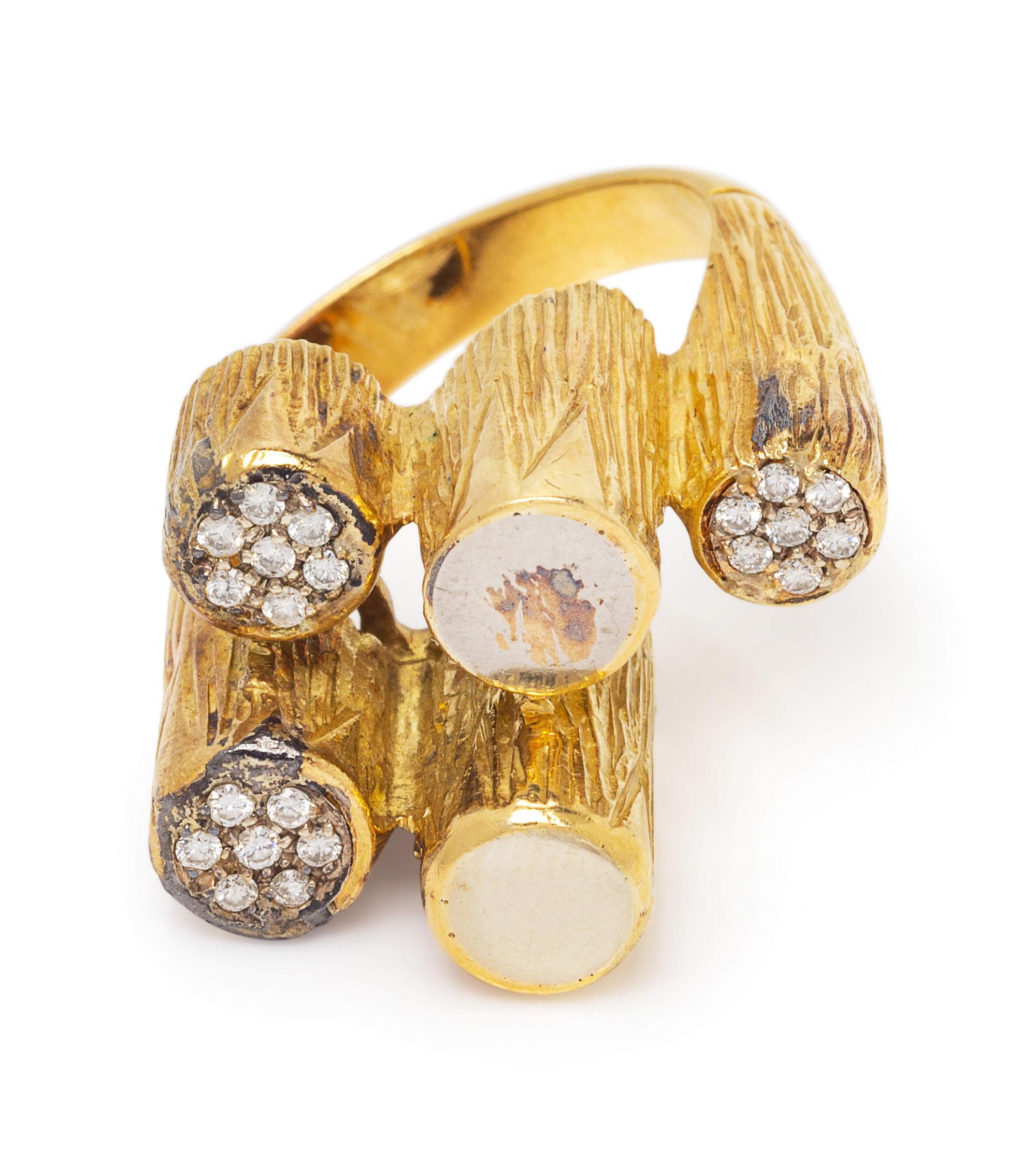 An 18 Karat Yellow Gold and Diamond Ring, Garavelli,
