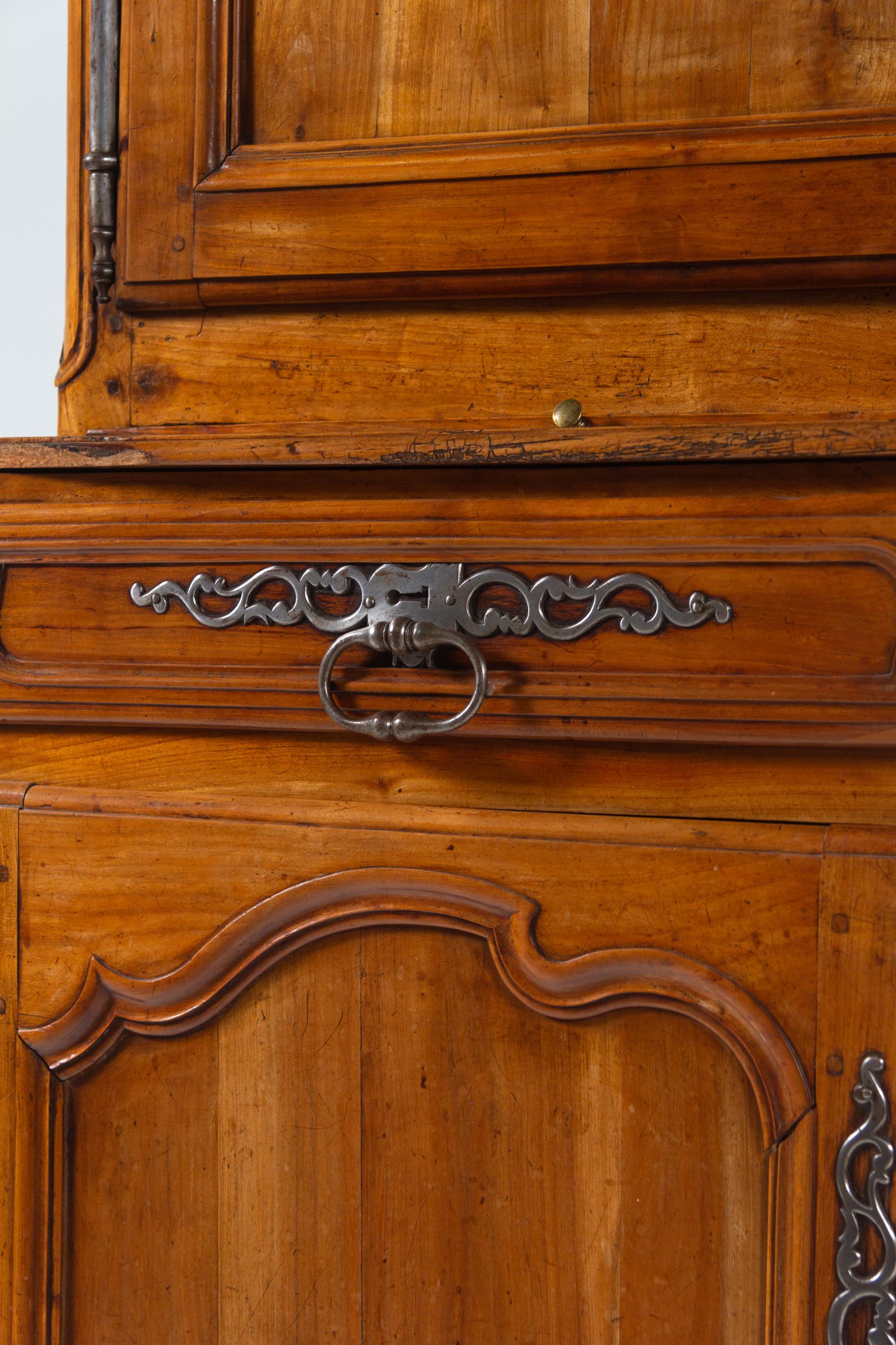 A Louis XV Provincial Fruitwood Buffet à Deux Corps