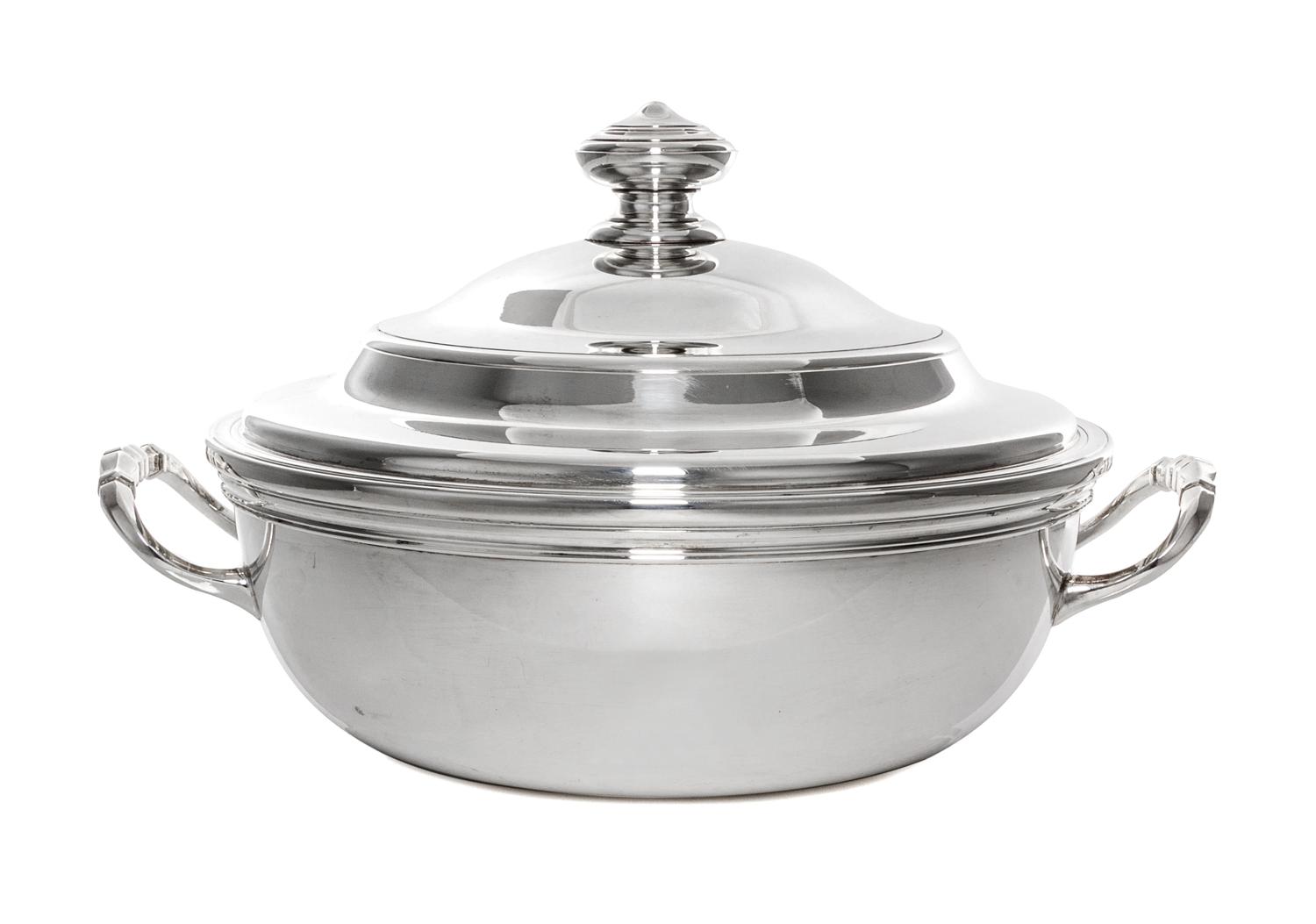 A French Silver-Plate Entree Dish and Cover, Christofle, Paris, 20th Century, circular, with applied faceted handles.