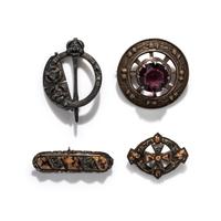 VICTORIAN, COLLECTION OF BROOCHES