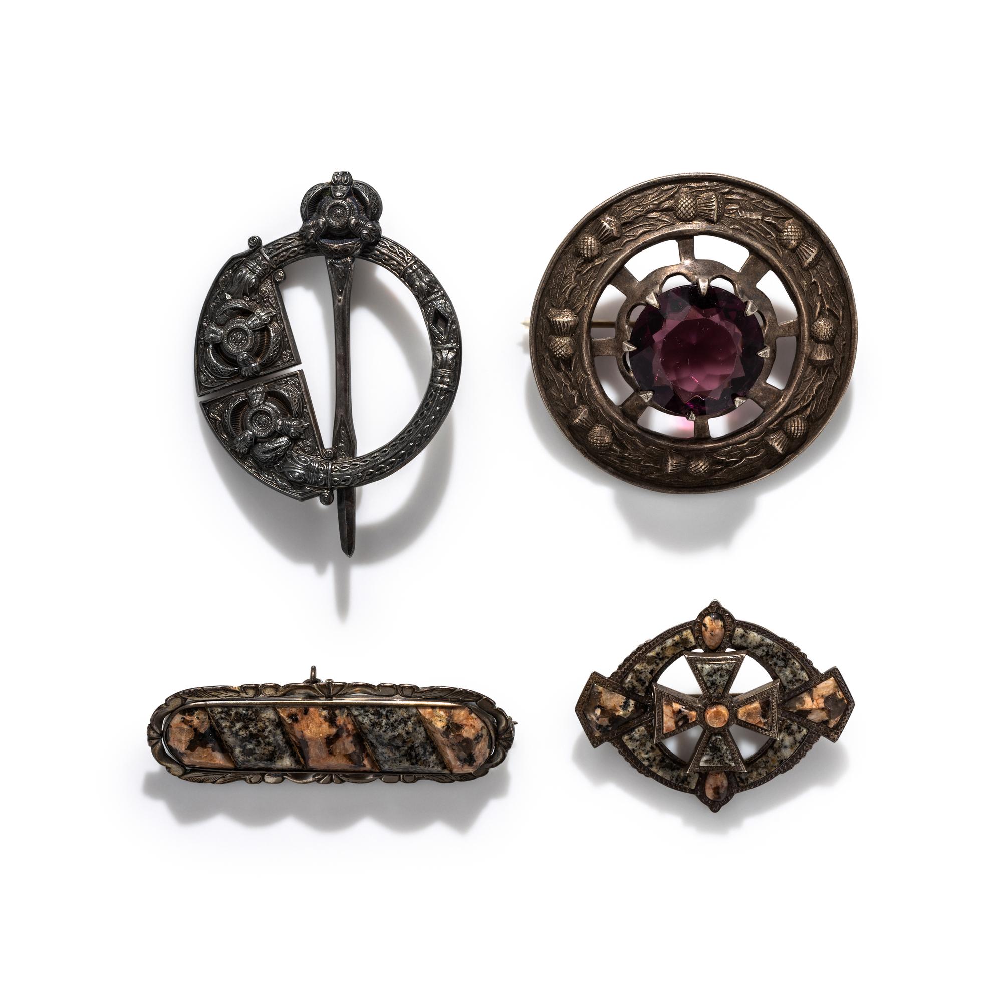 VICTORIAN, COLLECTION OF BROOCHES