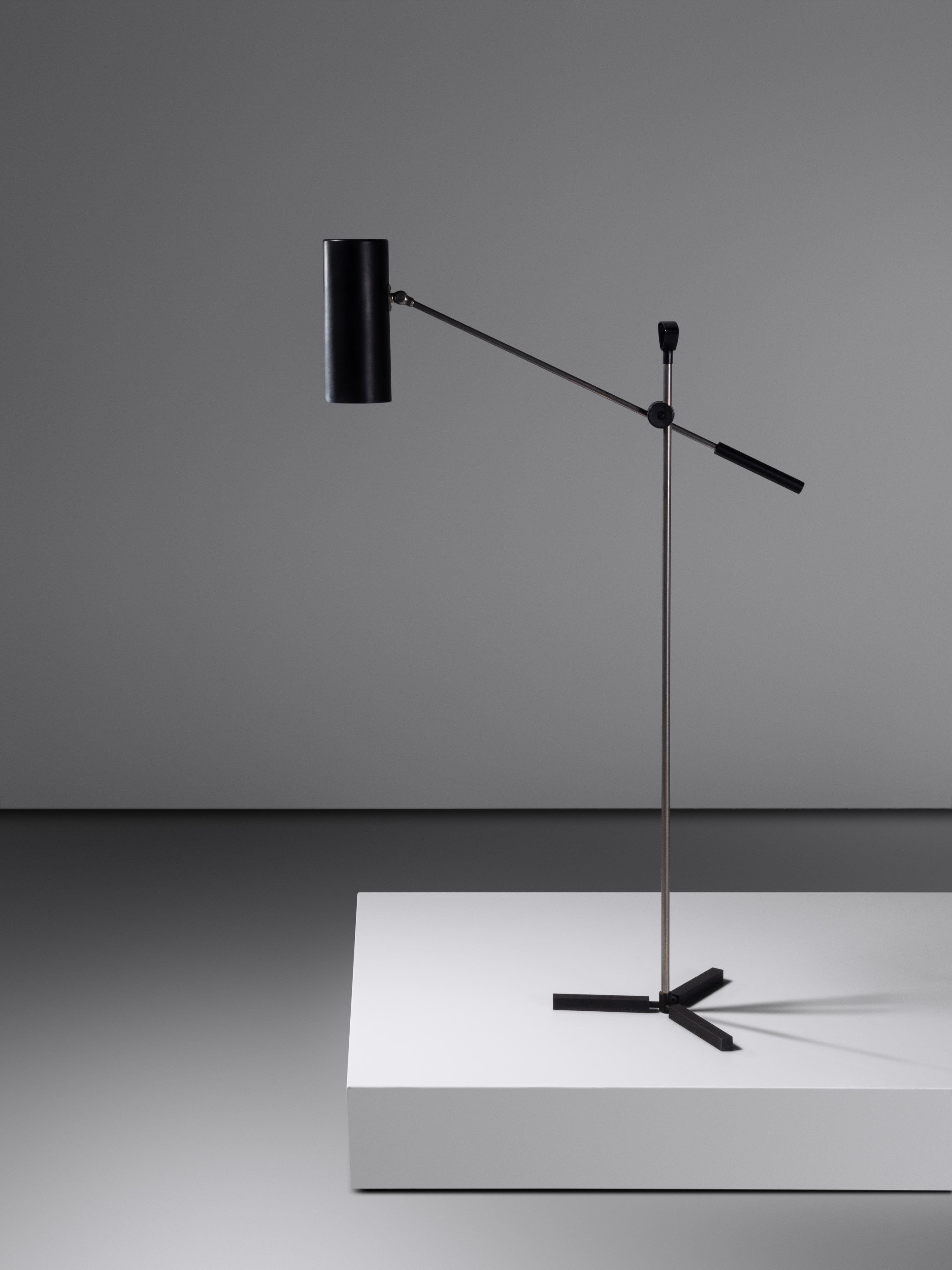 Articulating Floor Lamp Anvia, Holland