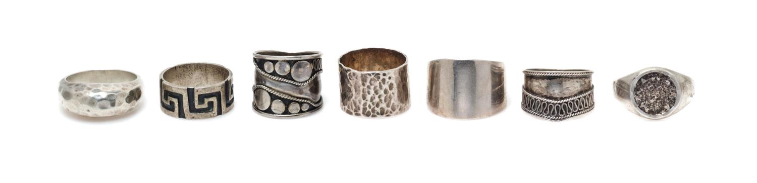 A Collection of Silver Rings, 64.50 dwts