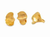 An 18 Karat Yellow Gold Demi-Parure,