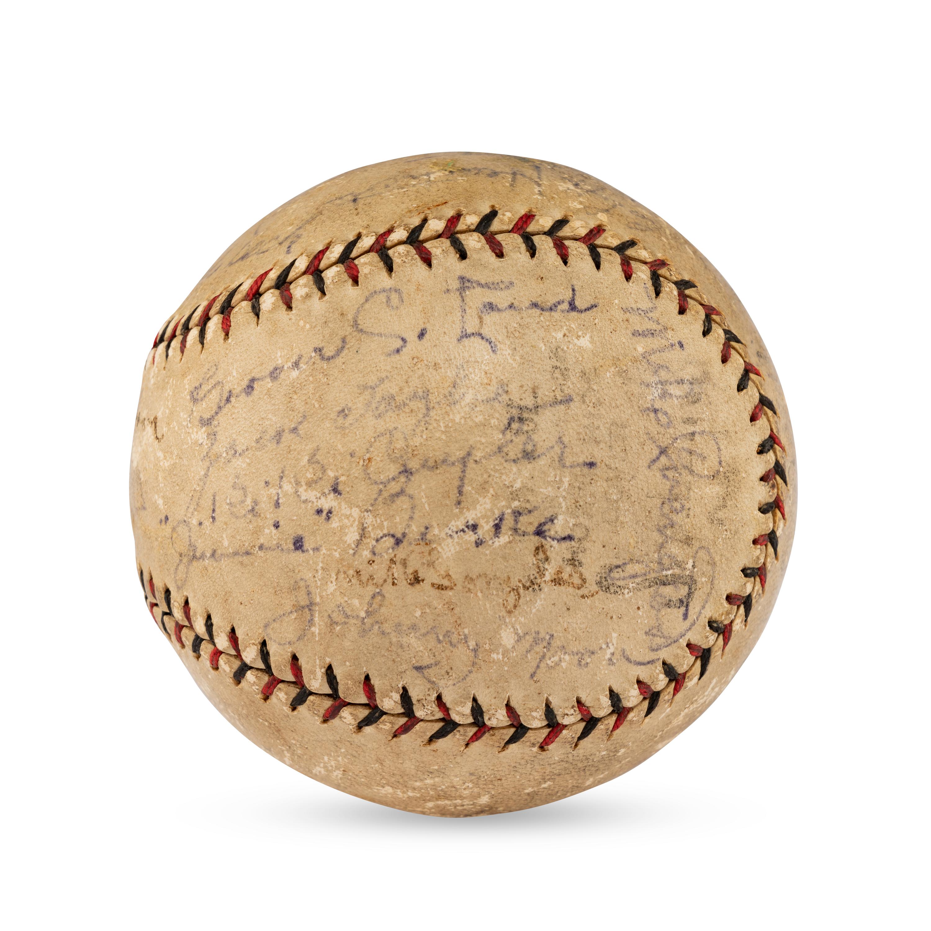 A 1929 Chicago Cubs Team Signed Autograph Baseball Featuring Rogers Hornsby (Beckett Authentication Services Letter of Authenticity)