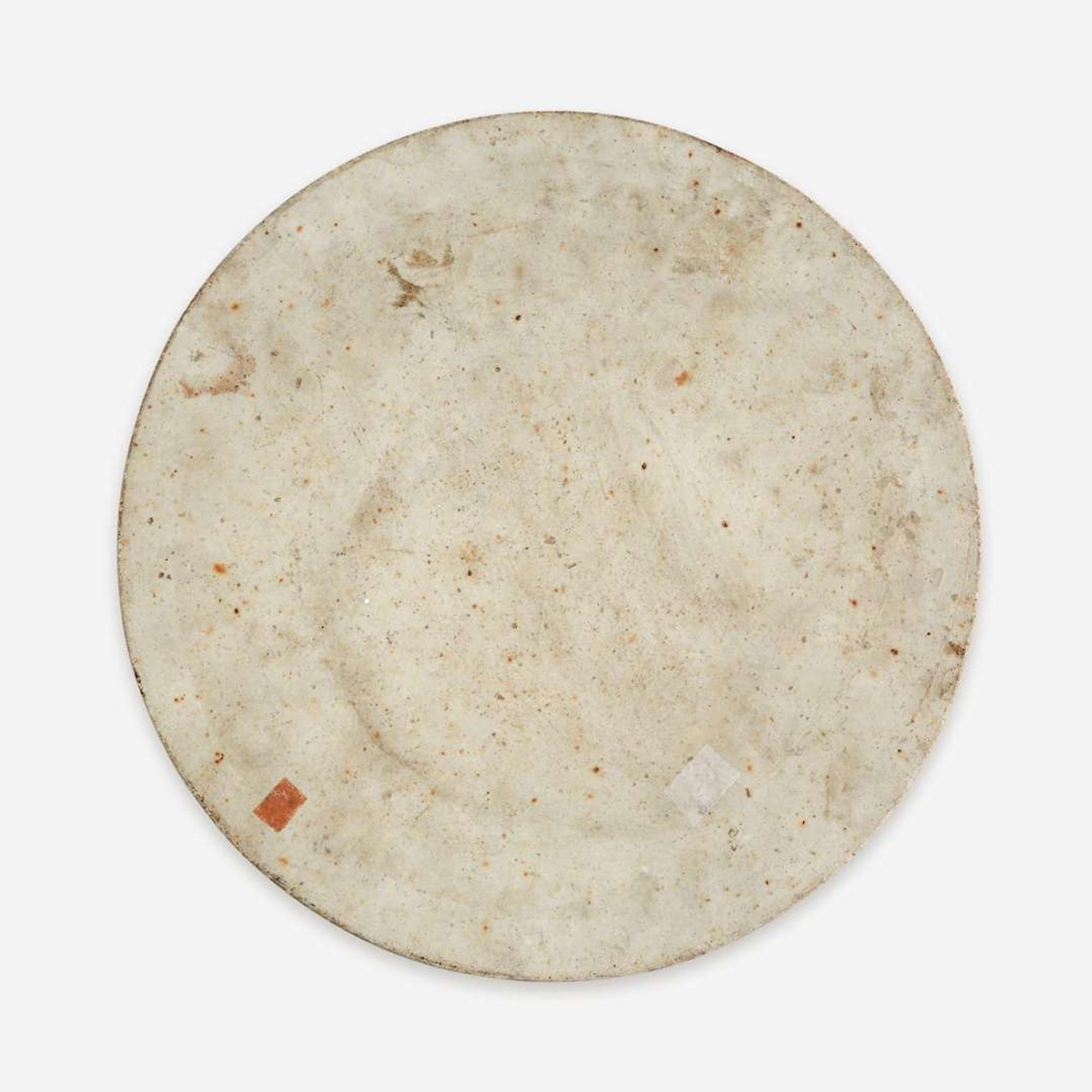 A Chinese blue and white porcelain circular plaque 青花缠枝花卉瓷板