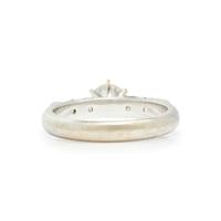 WHITE GOLD AND DIAMOND RING