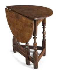 An English Oak Dropleaf Table