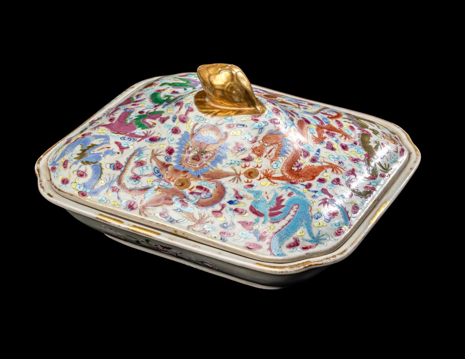 A Set of Three Chinese Famille Rose Porcelain Rectangular 'Dragons' Covered Tureens