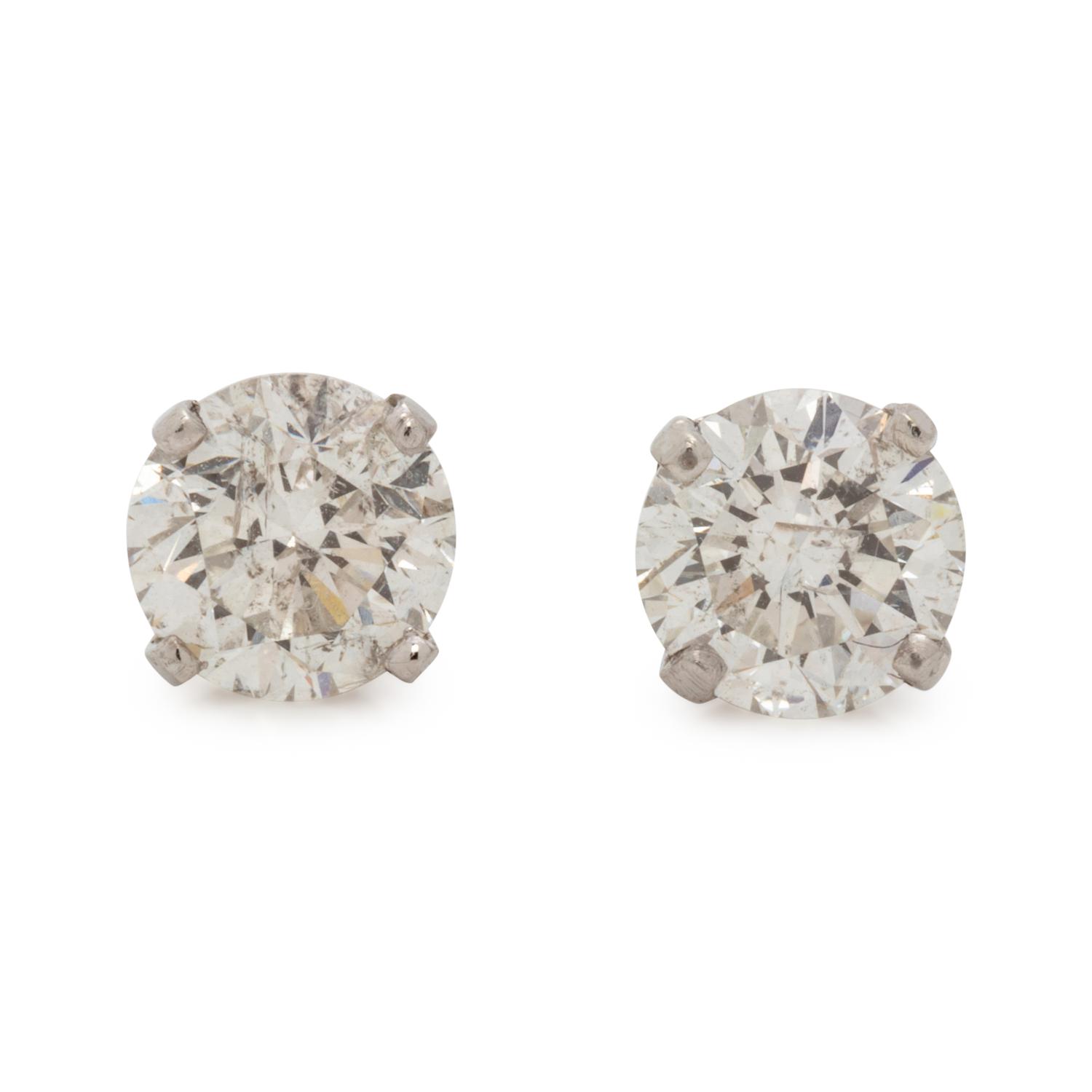 DIAMOND STUD EARRINGS