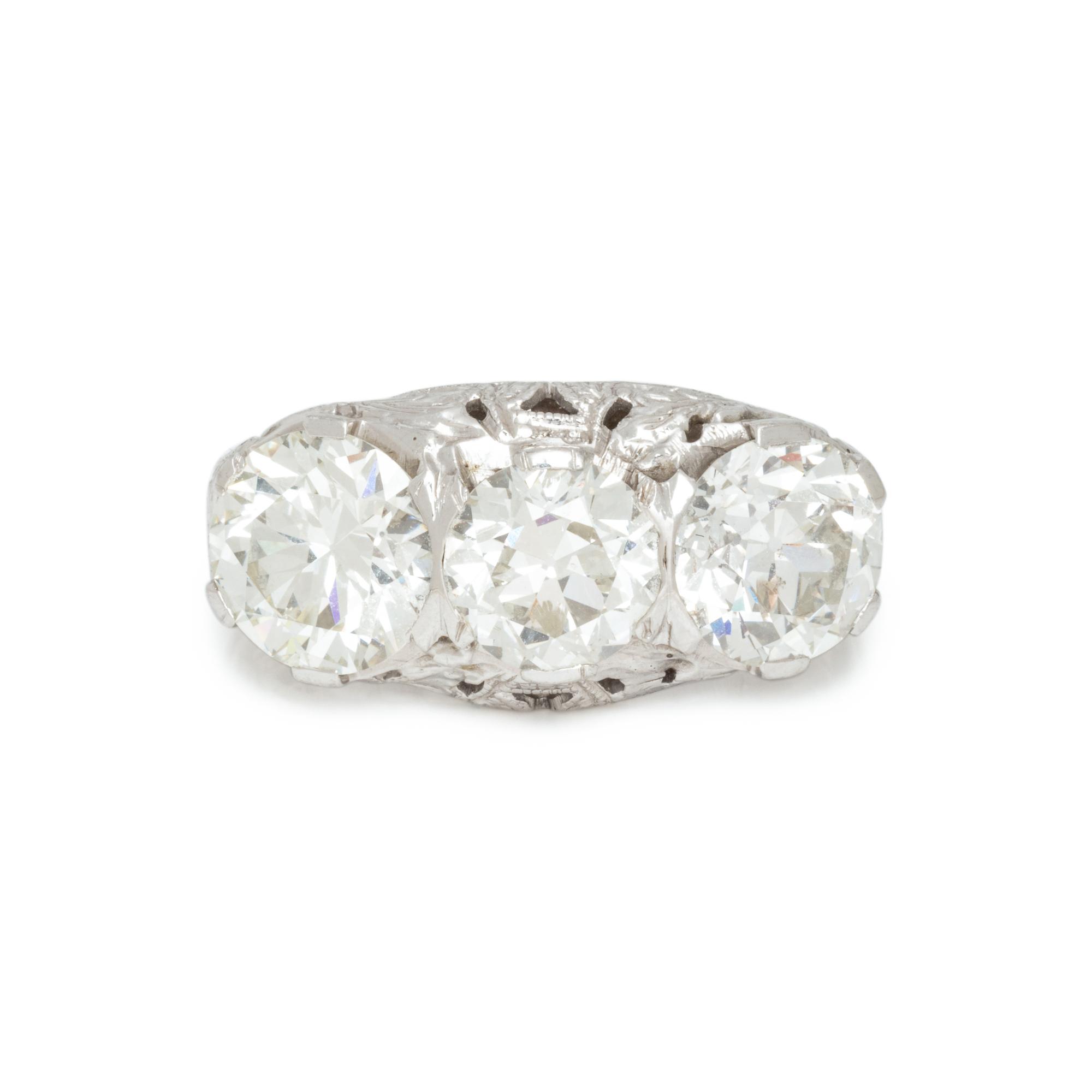 DIAMOND RING