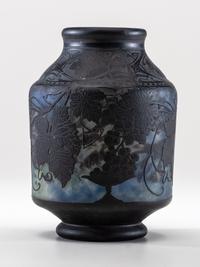 Barrel-Form Vase