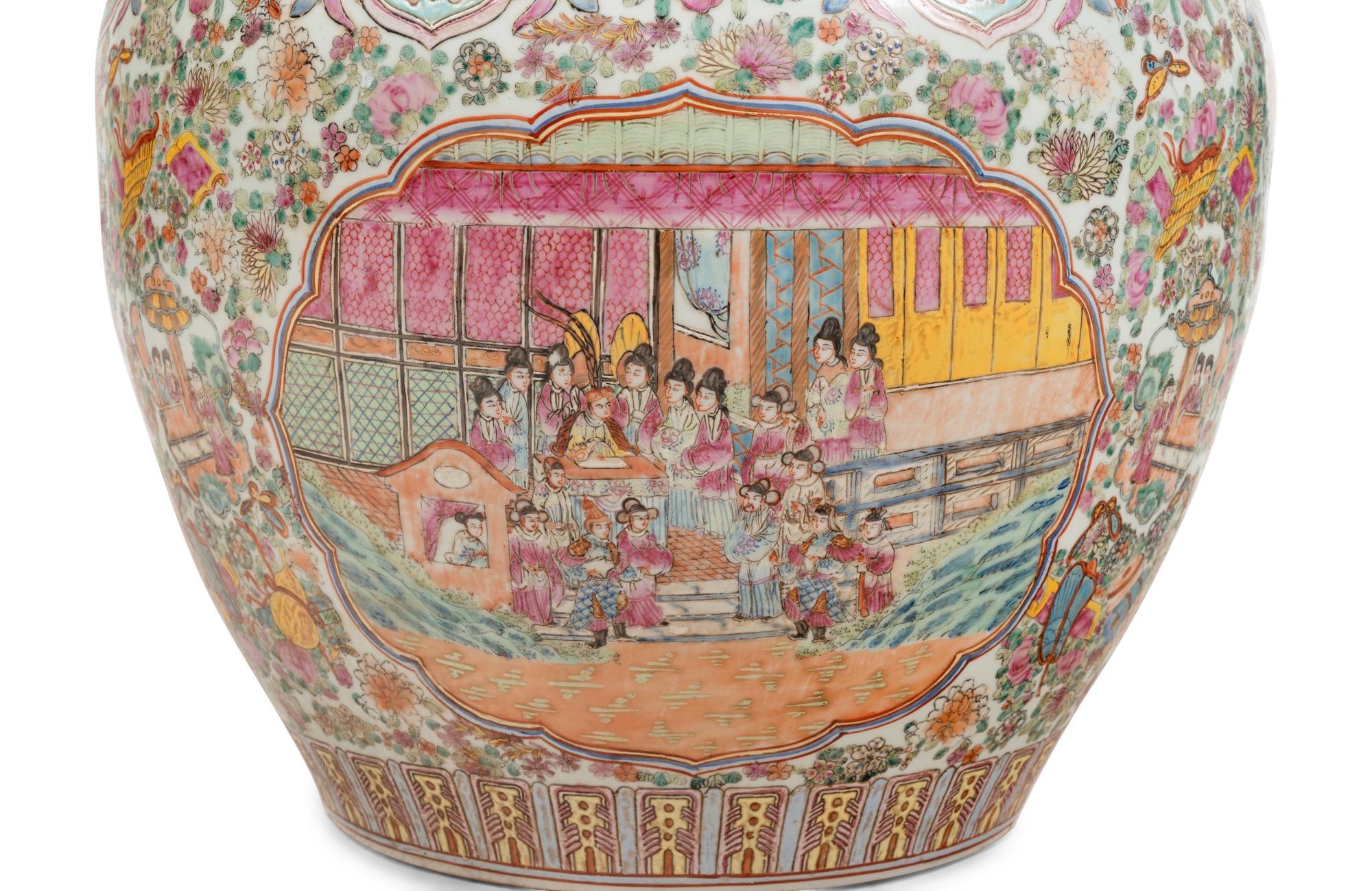 A Chinese Enameled Porcelain Jardinière