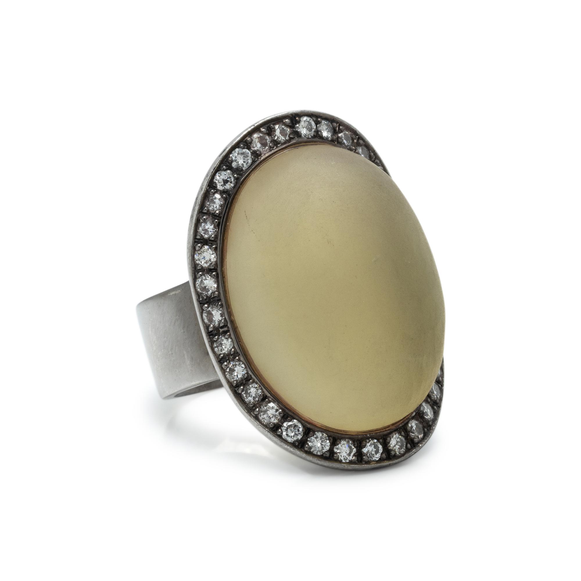 QUARTZ AND DIAMOND RING