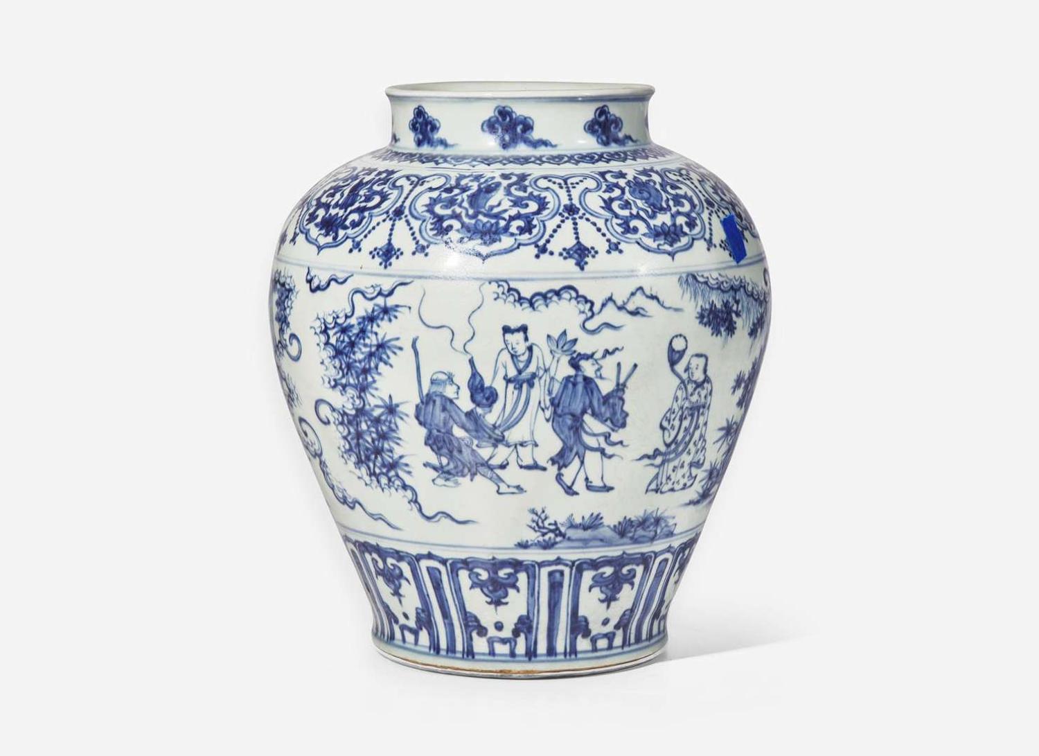 A Chinese blue and white porcelain "Windswept" jar 15th/16th century or later 青花人物罐 十五十六世紀或更晚