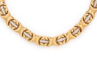 YELLOW GOLD AND DIAMOND NECKLACE
