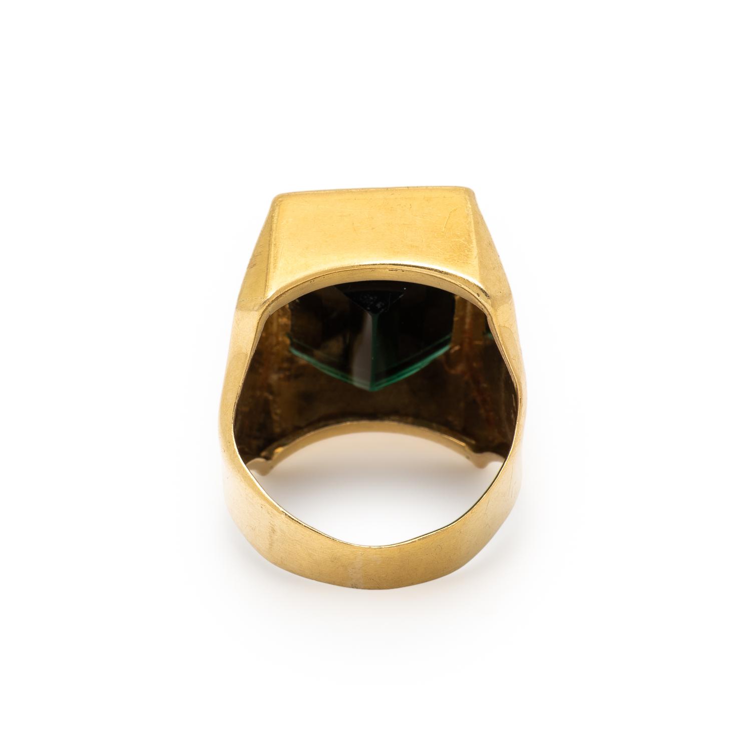 H. STERN, GREEN TOURMALINE AND GOLD RING
