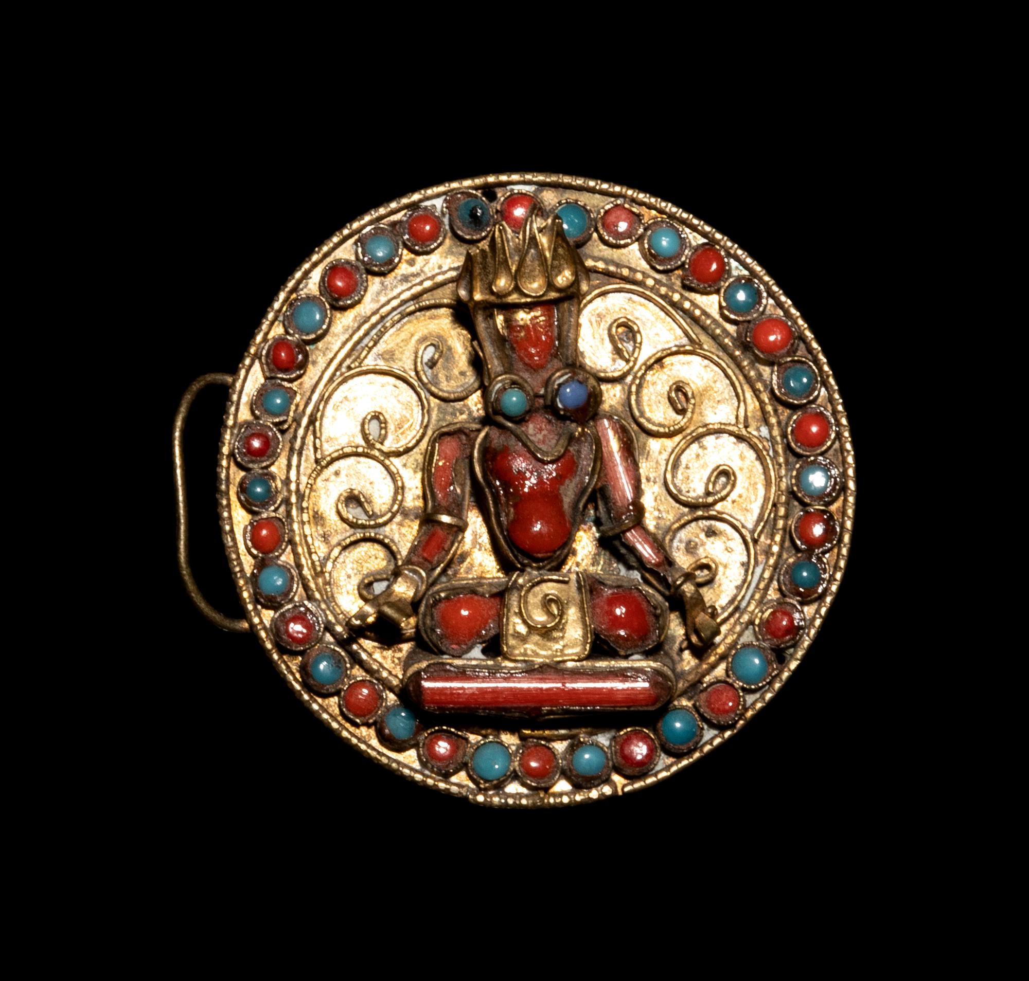A Tibetan Glass Inset Gilt Metal Necklace