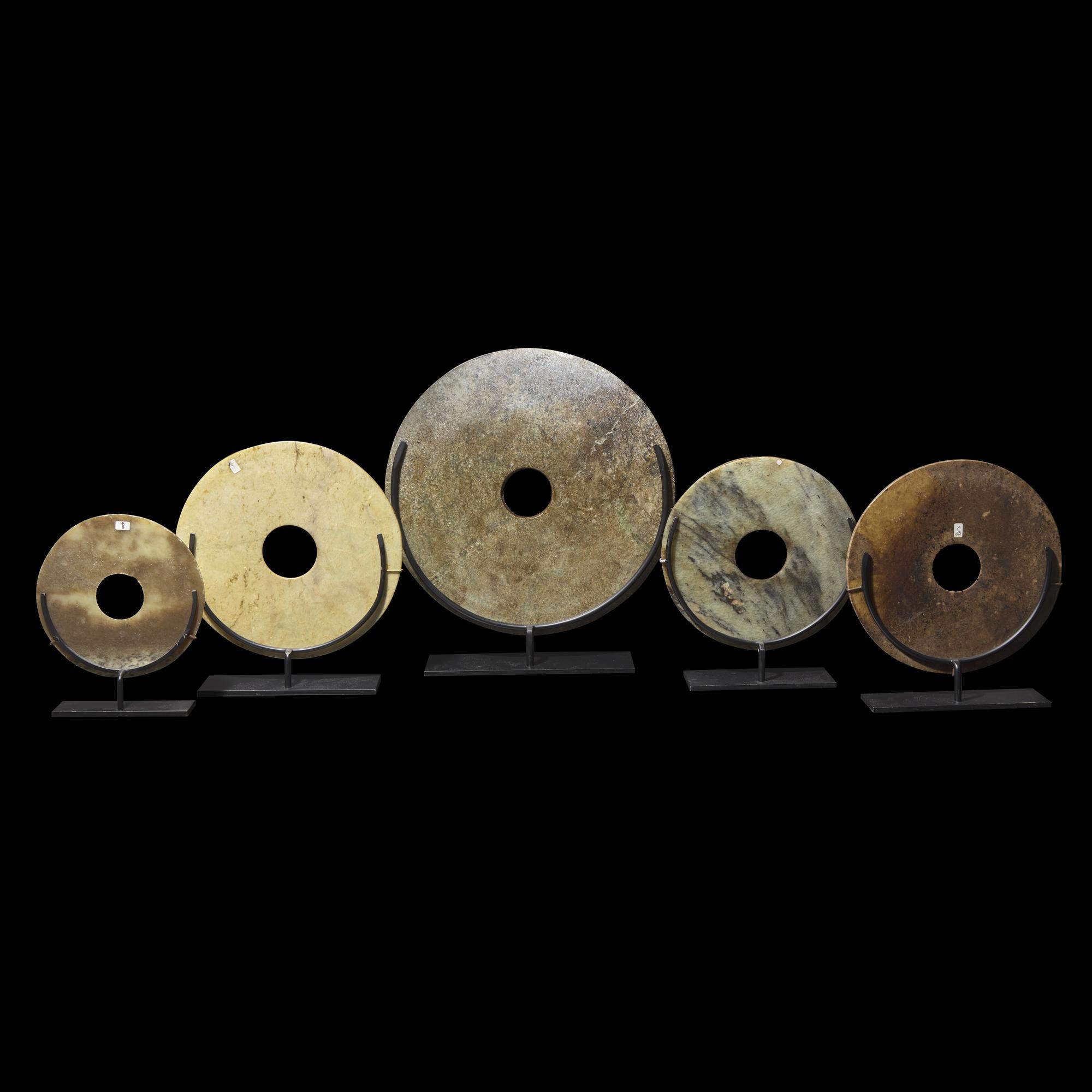 Five Chinese Archaic Style Jade Bi Discs 仿古玉璧五件