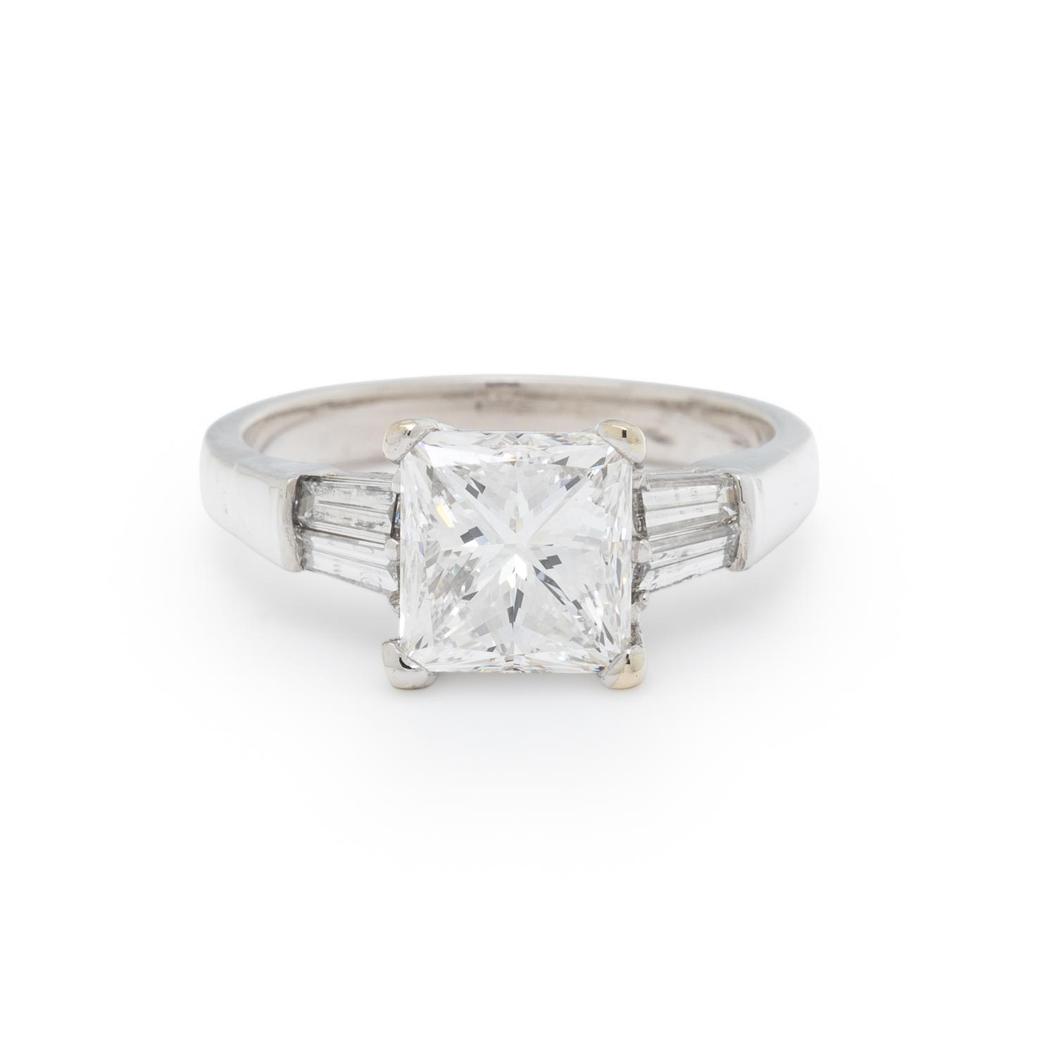 DIAMOND RING
