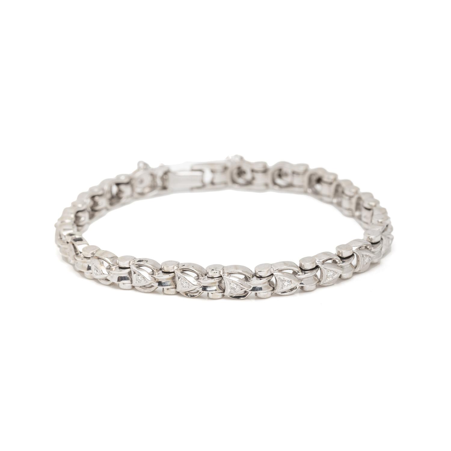 WHITE GOLD AND DIAMOND BRACELET