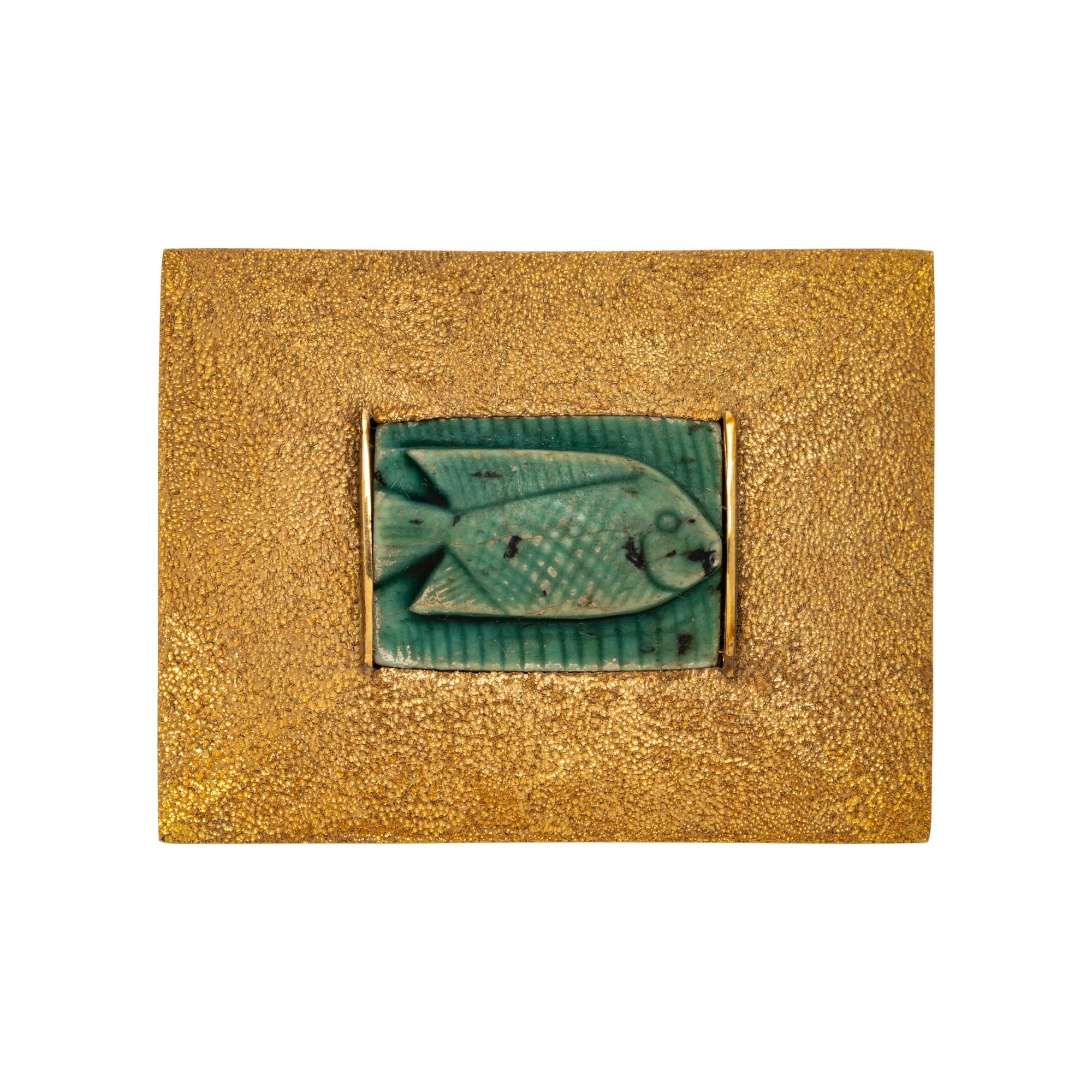 YELLOW GOLD AND FAIENCE FISH BROOCH