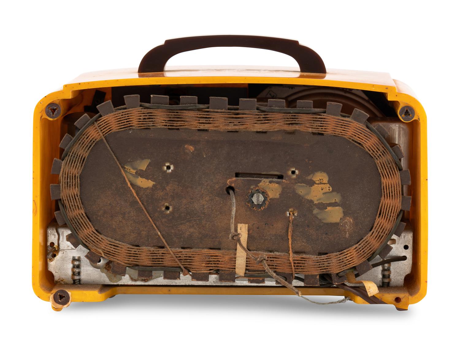 An Emerson EP375 5 Plus 1 Radio