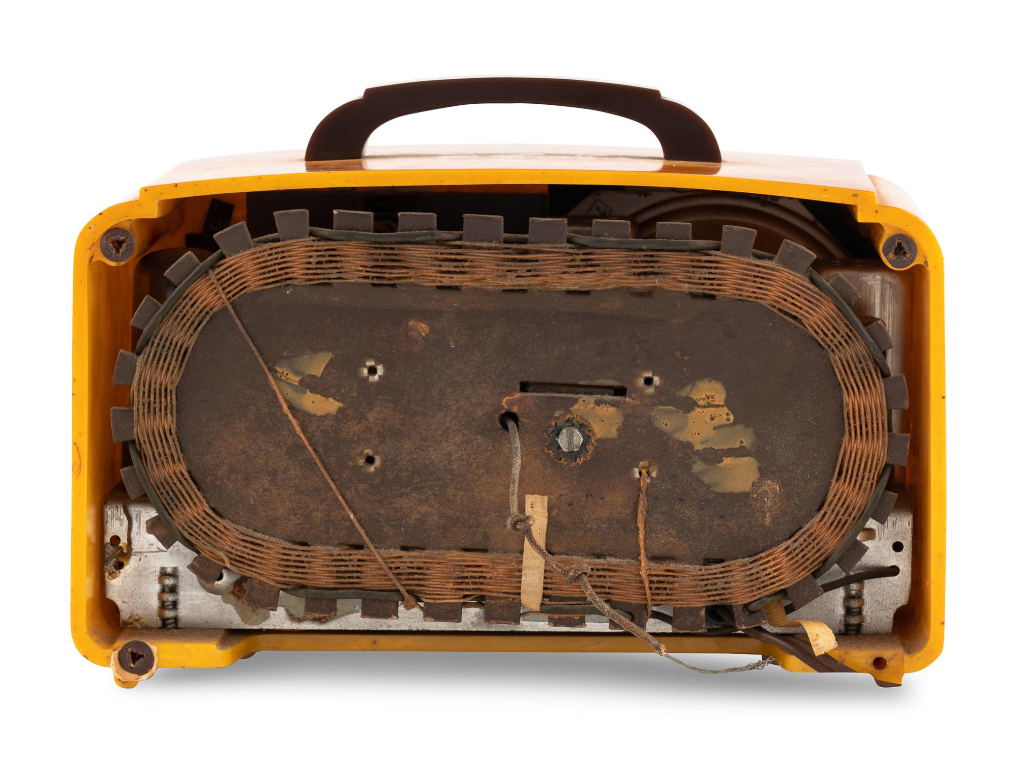 An Emerson EP375 5 Plus 1 Radio