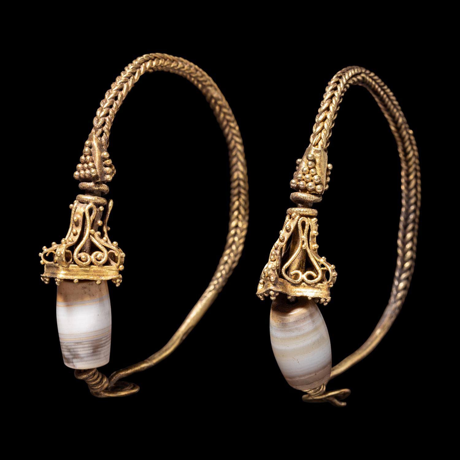 A Pair of Eastern Roman Agate and Gold Hoop Earrings