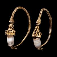 A Pair of Eastern Roman Agate and Gold Hoop Earrings