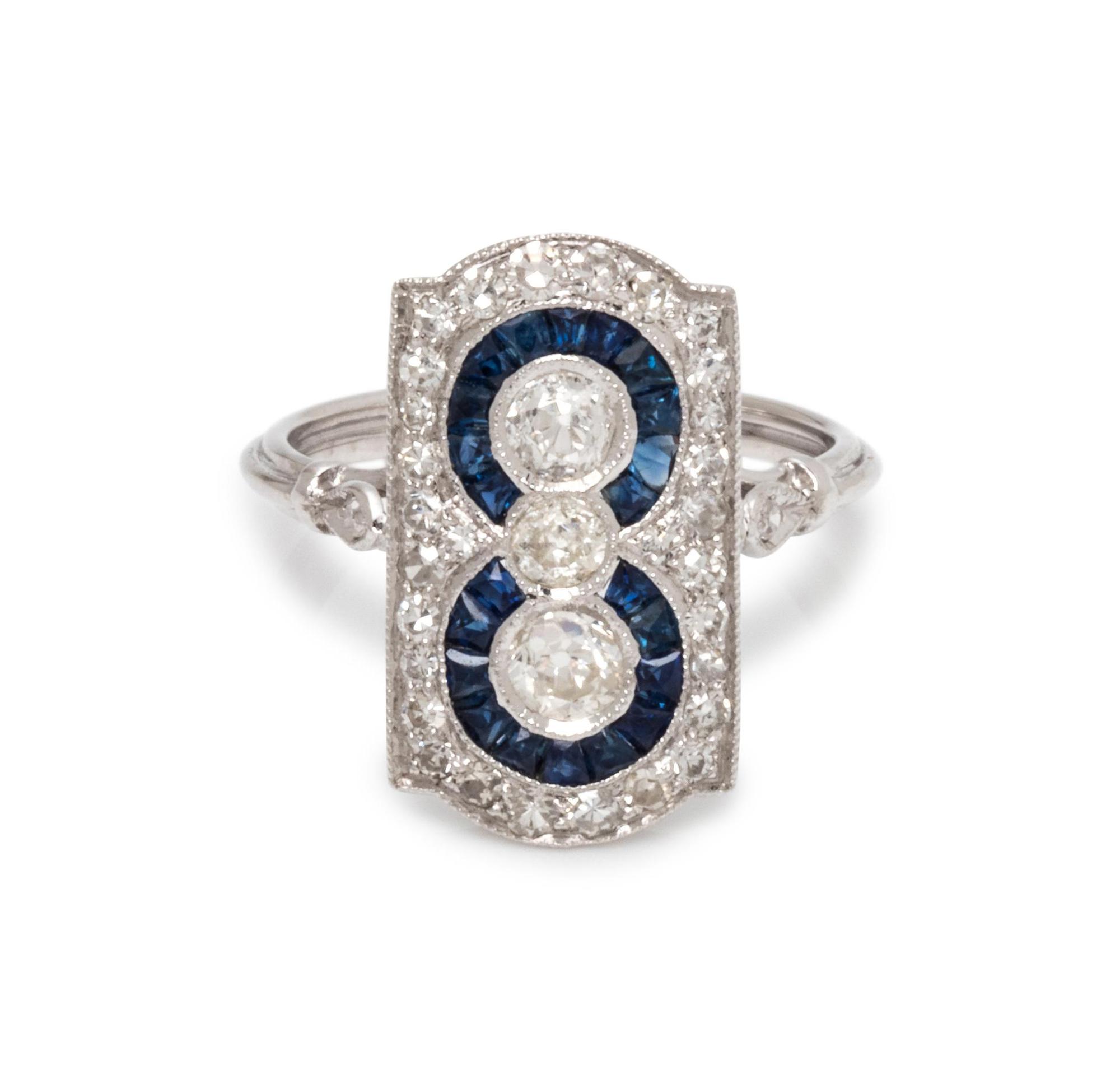 DIAMOND AND SAPPHIRE RING