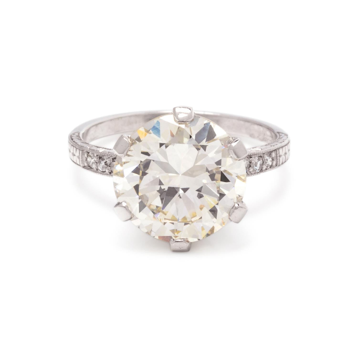 ANTIQUE, DIAMOND RING