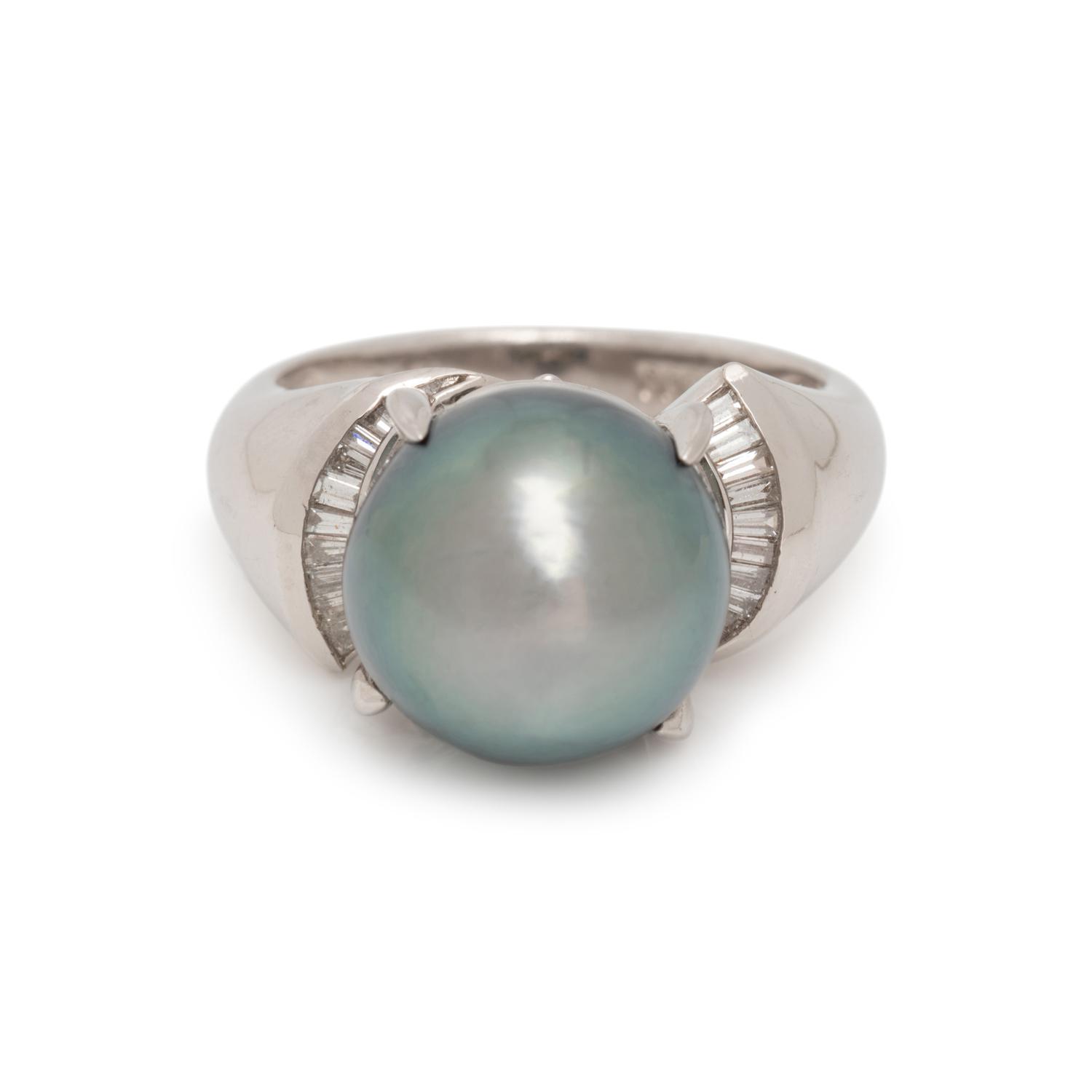 CULTURED TAHITIAN PEARL AND DIAMOND RING