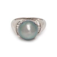 CULTURED TAHITIAN PEARL AND DIAMOND RING