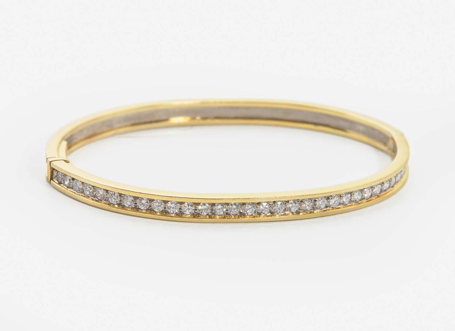 An 18K Yellow Gold and Diamond Bracelet