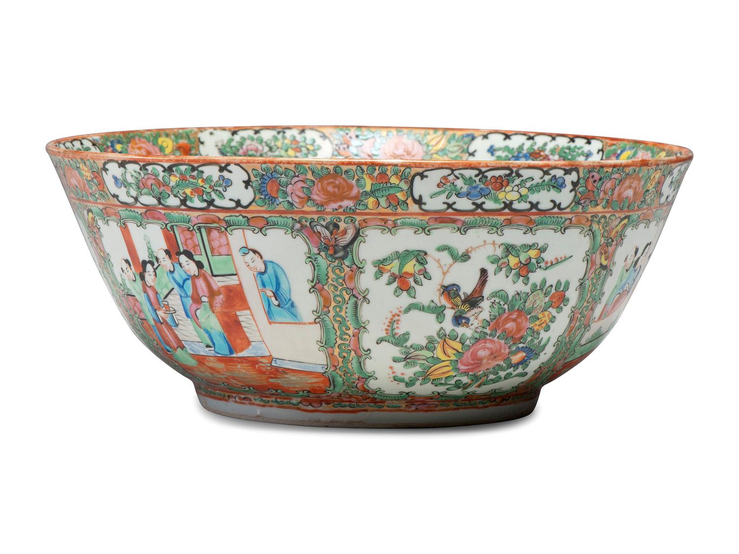 A Rose Medallion Center Bowl and Stand