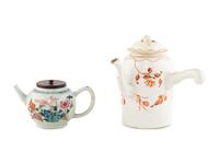 A Chinese Export Porcelain Teapot and Chocolate Pot